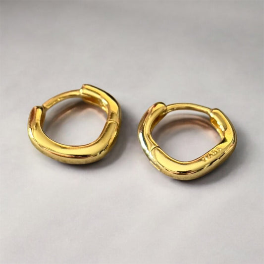 Twist Hoops (Gold)